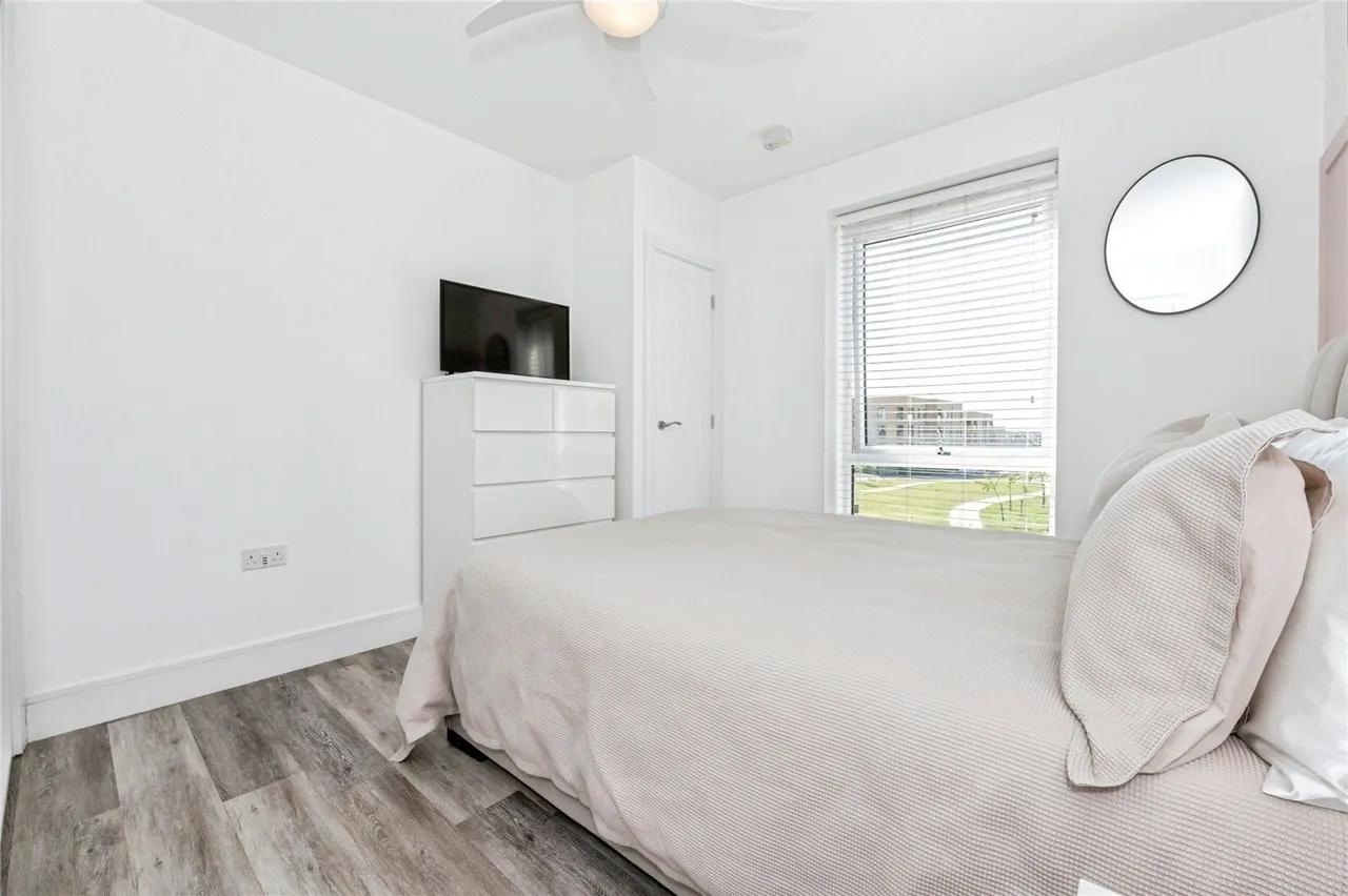 Windstar Drive, South Ockendon, Essex, RM15, photo 9