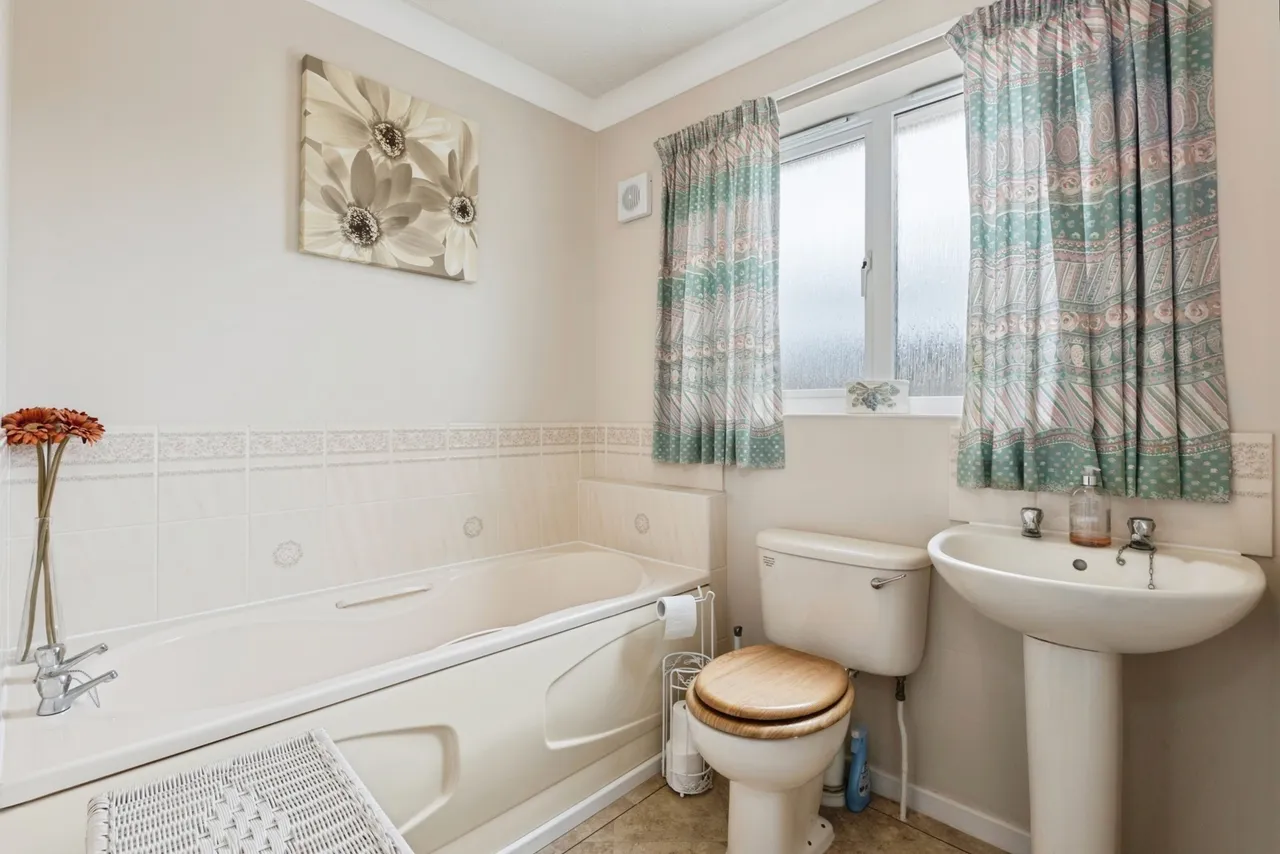 Mallow Way, Wymondham, Norfolk, NR18, photo 20