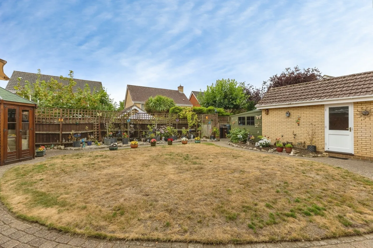 Mallow Way, Wymondham, Norfolk, NR18, photo 6