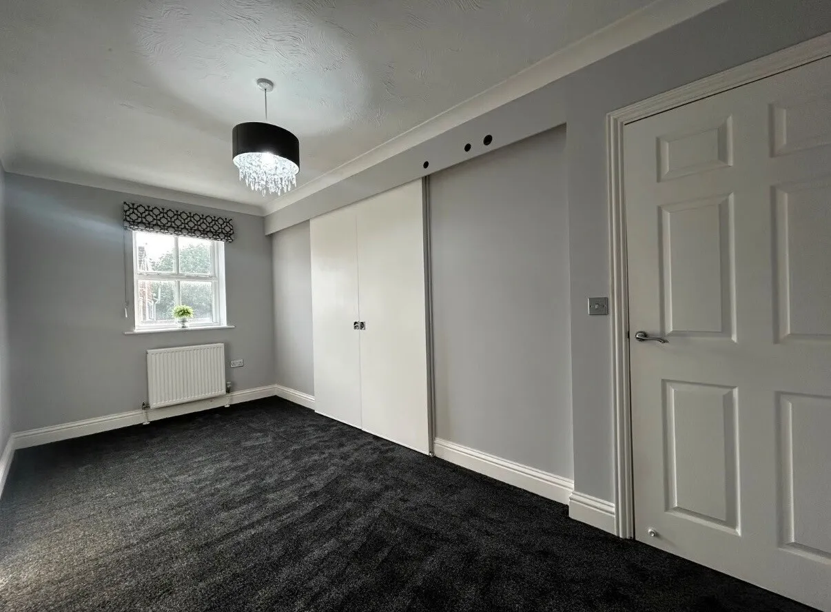 Alexandra Road, CO3, photo 6