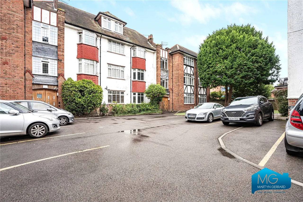 Woodstock Road, Golders Green, NW11, photo 12