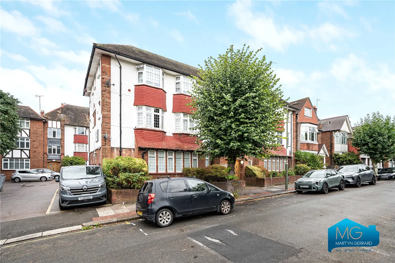 Woodstock Road, Golders Green, NW11, photo 15
