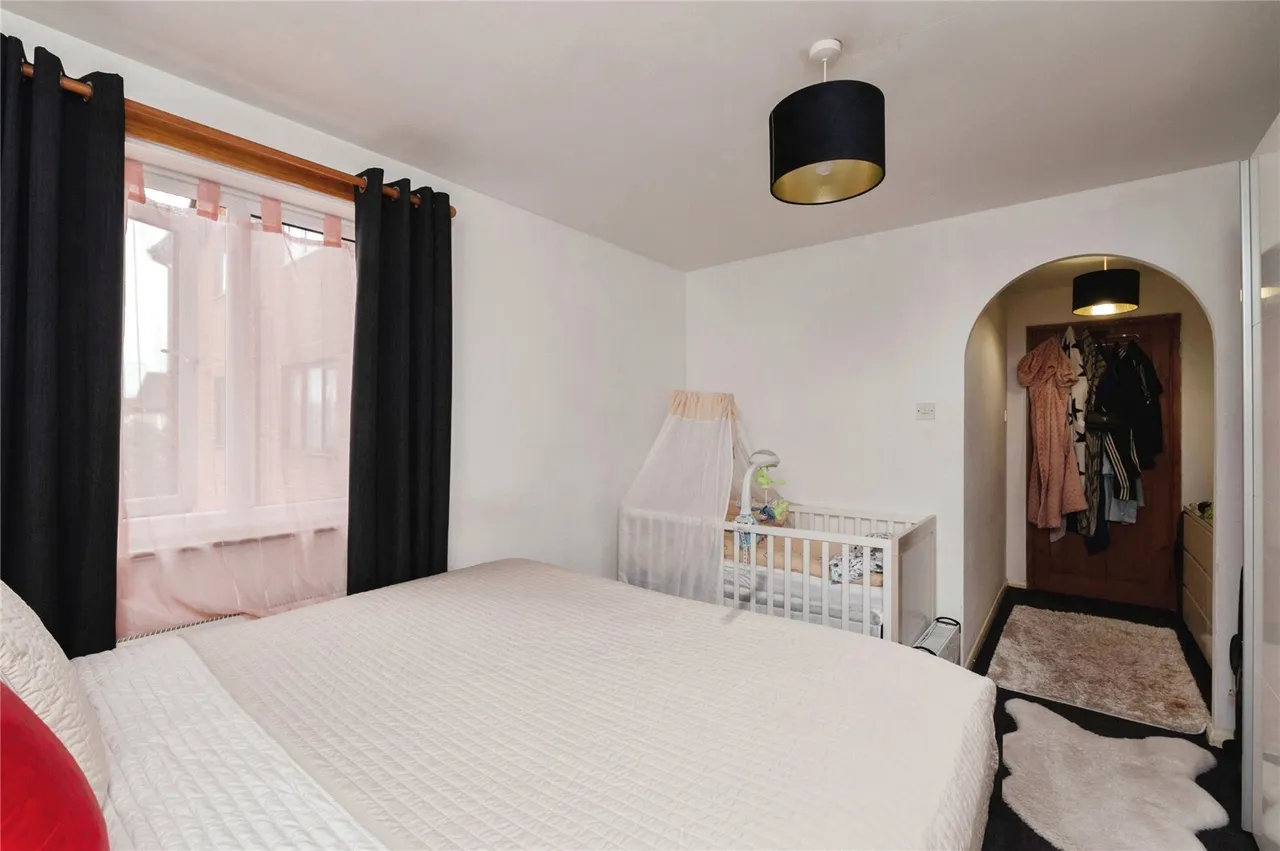 Porter Close, Grays, Essex, RM20, photo 11