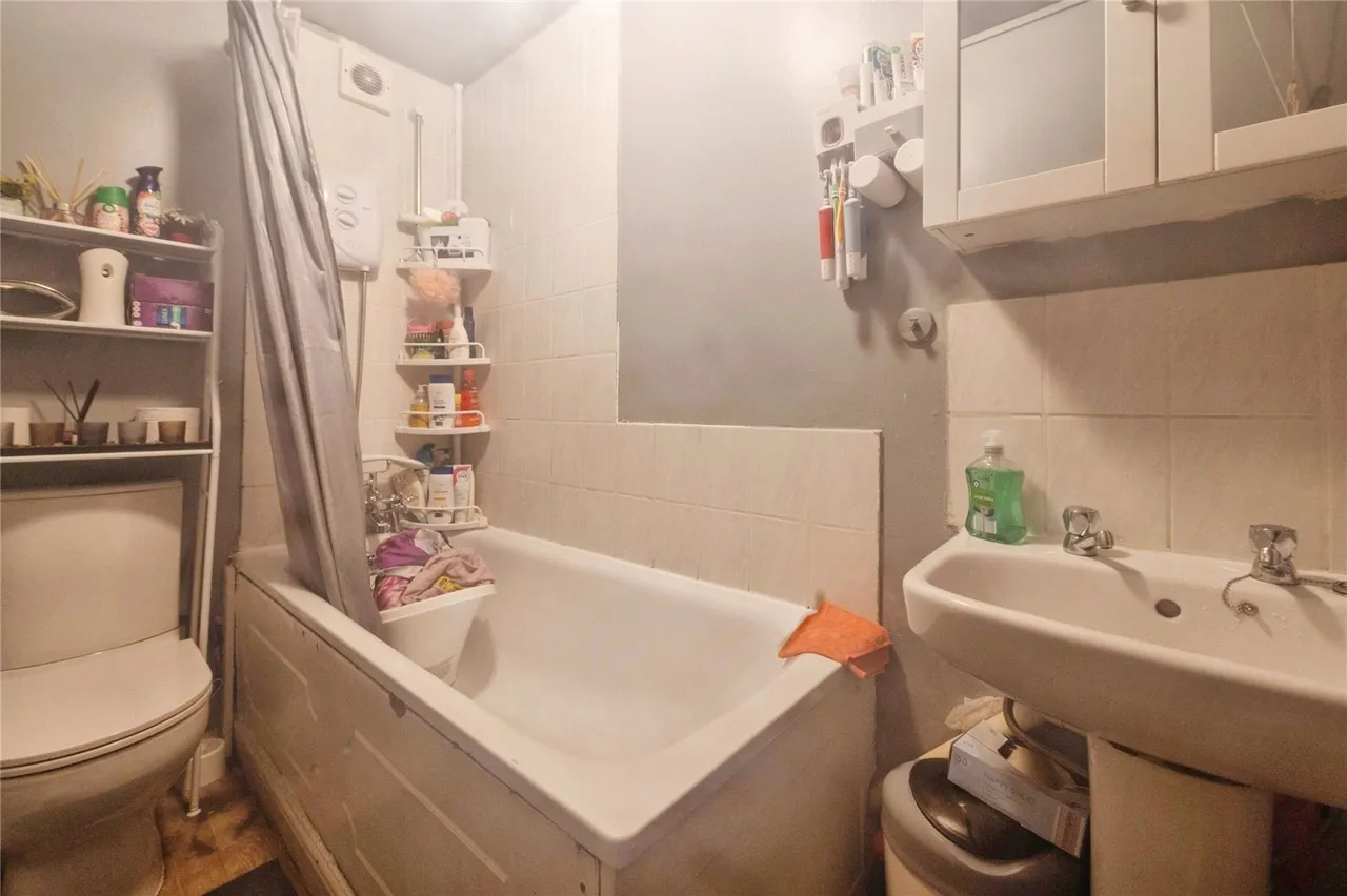 Porter Close, Grays, Essex, RM20, photo 14