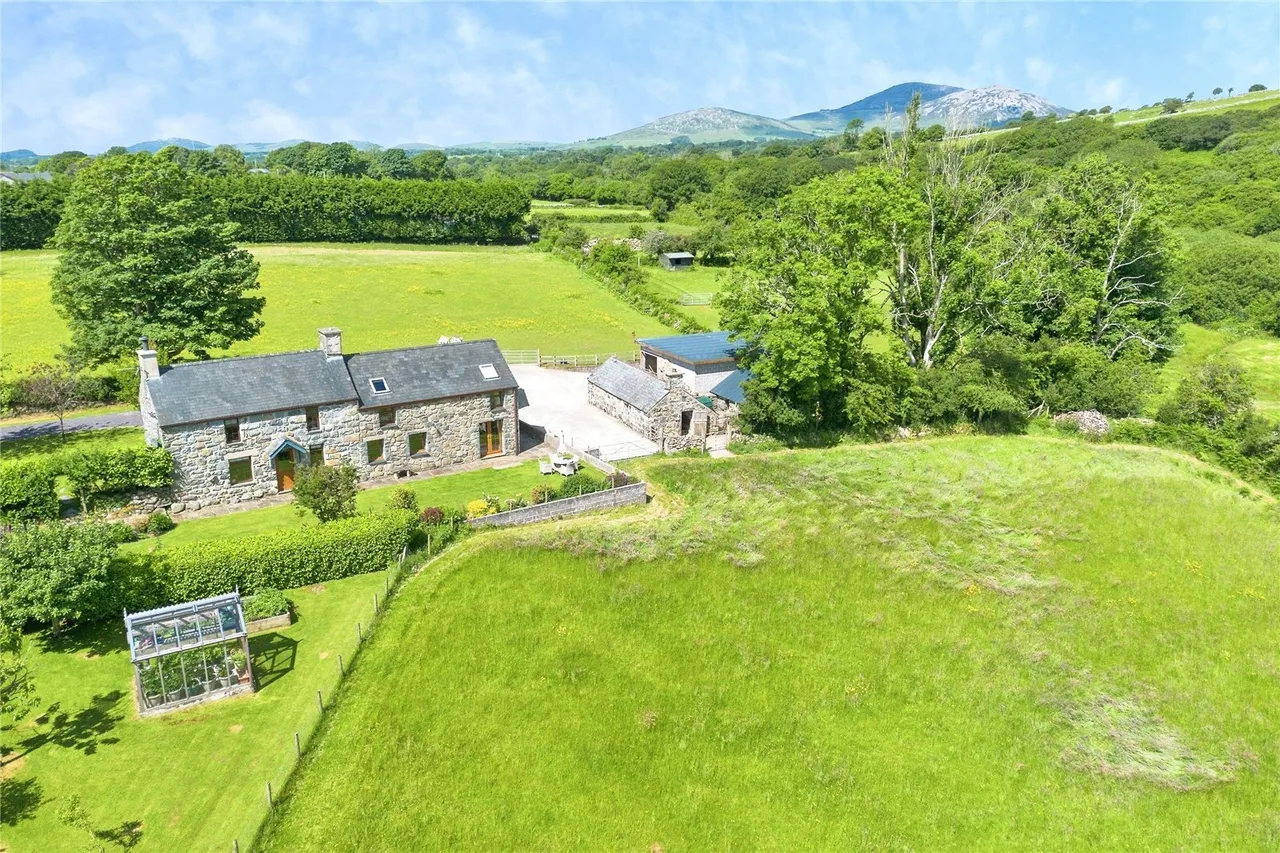 Llangybi, Pwllheli, LL53, photo 29