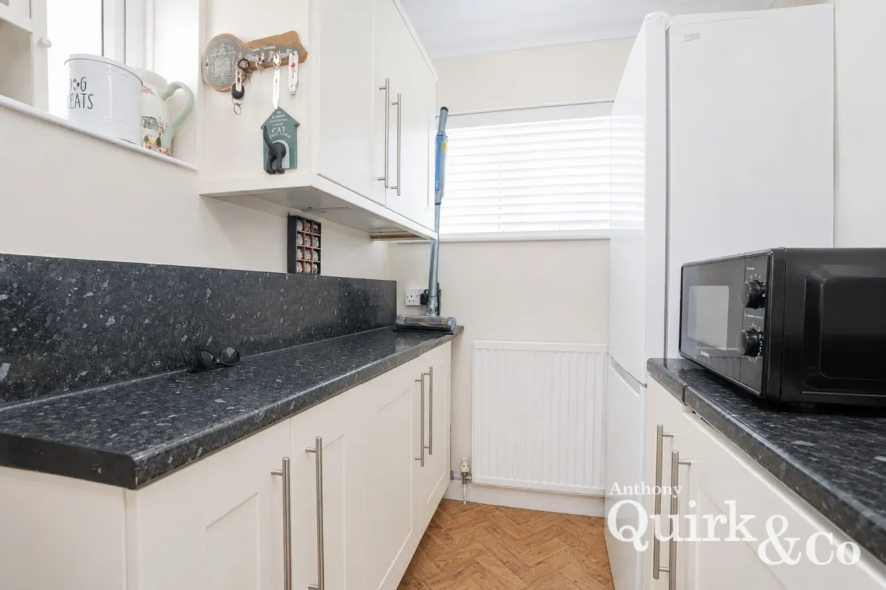 Beverley Avenue, Canvey Island, SS8, photo 6