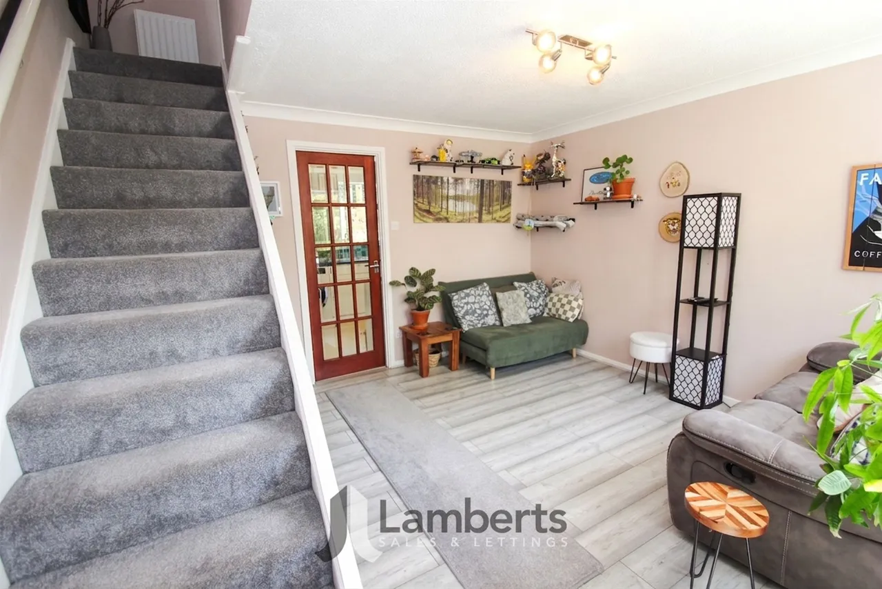 24 Easenhall Lane, Redditch, photo 5