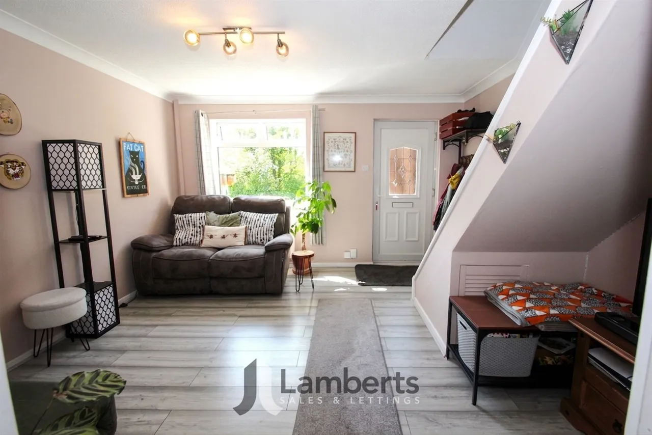 24 Easenhall Lane, Redditch, photo 4
