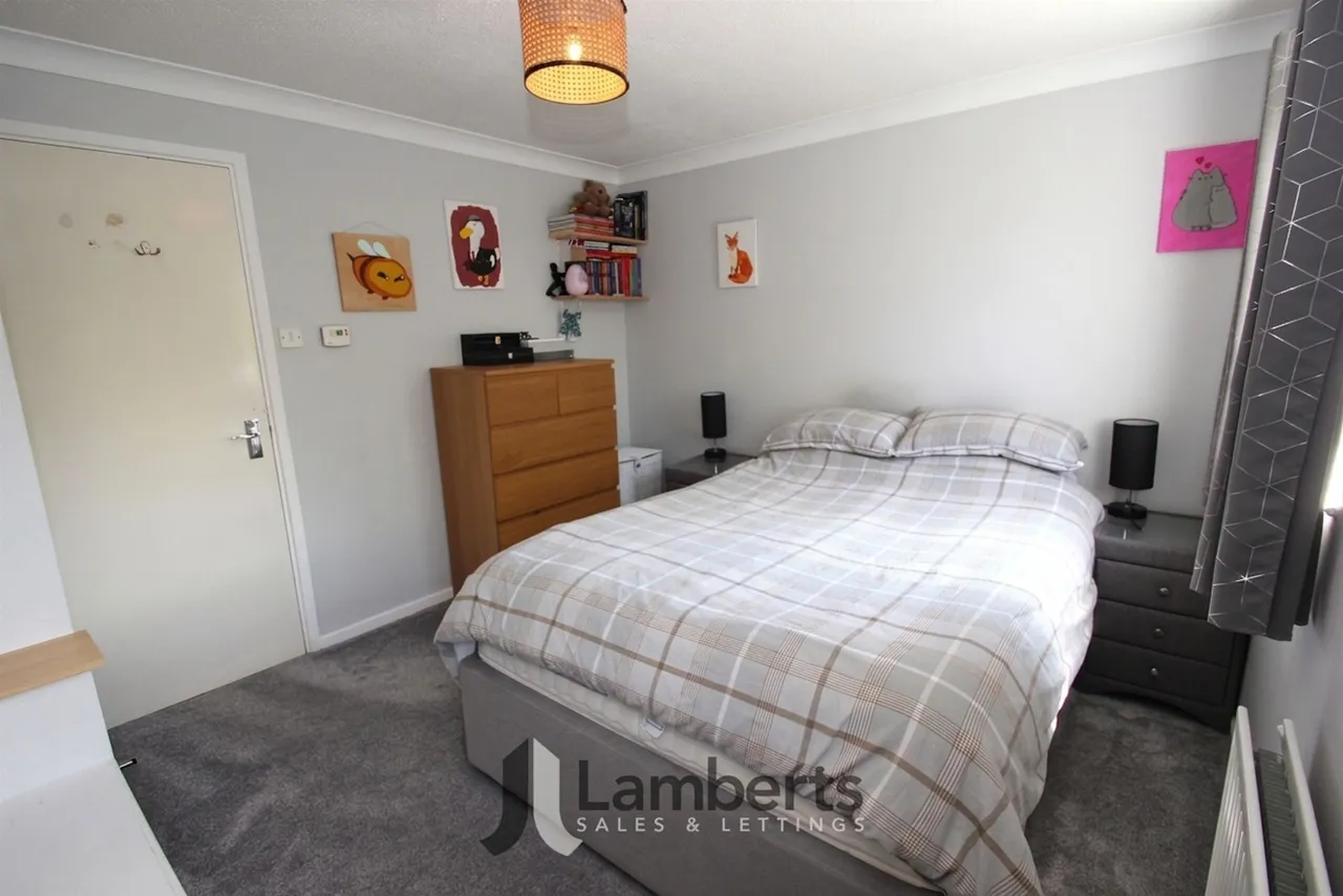 24 Easenhall Lane, Redditch, photo 16