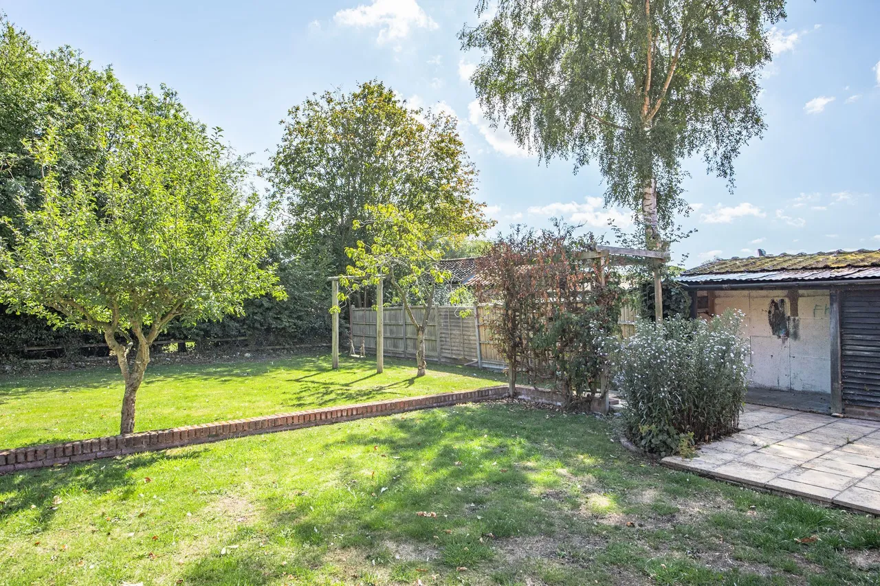 Detached Home with Huge Potential in, photo 17