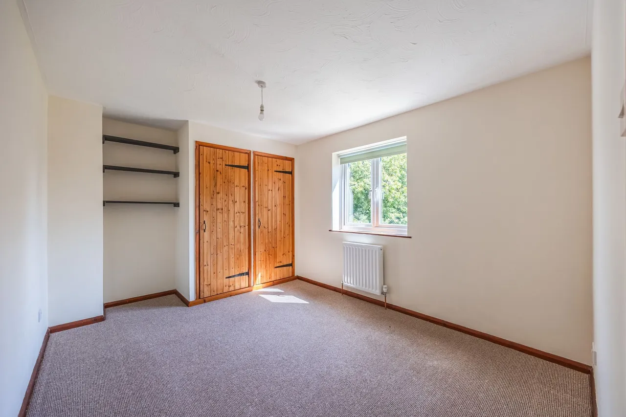 Detached Home with Huge Potential in, photo 12