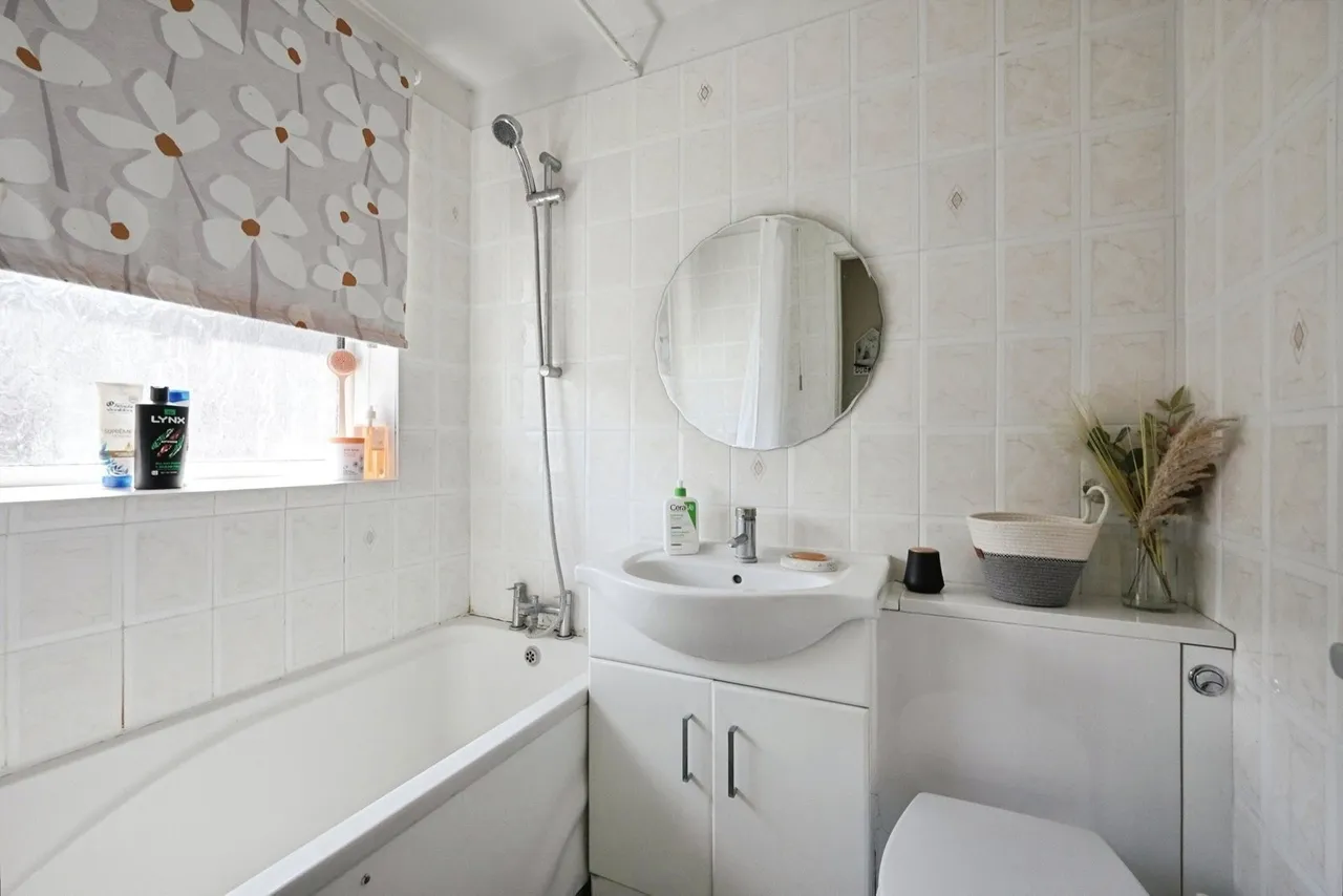 Derwent Avenue, Ramsgate, CT11, photo 9