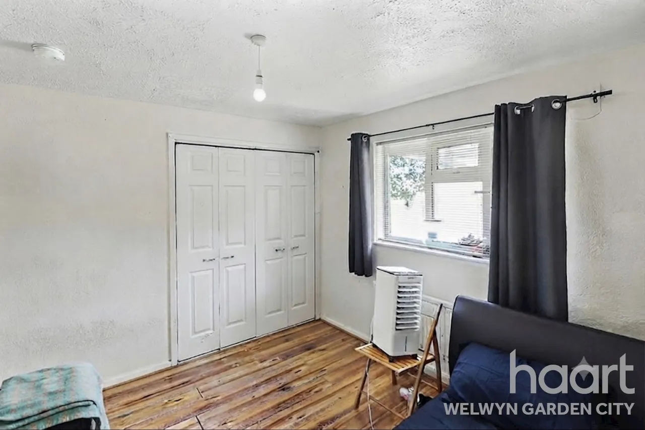 Bishops Rise, Hatfield, AL10, photo 22
