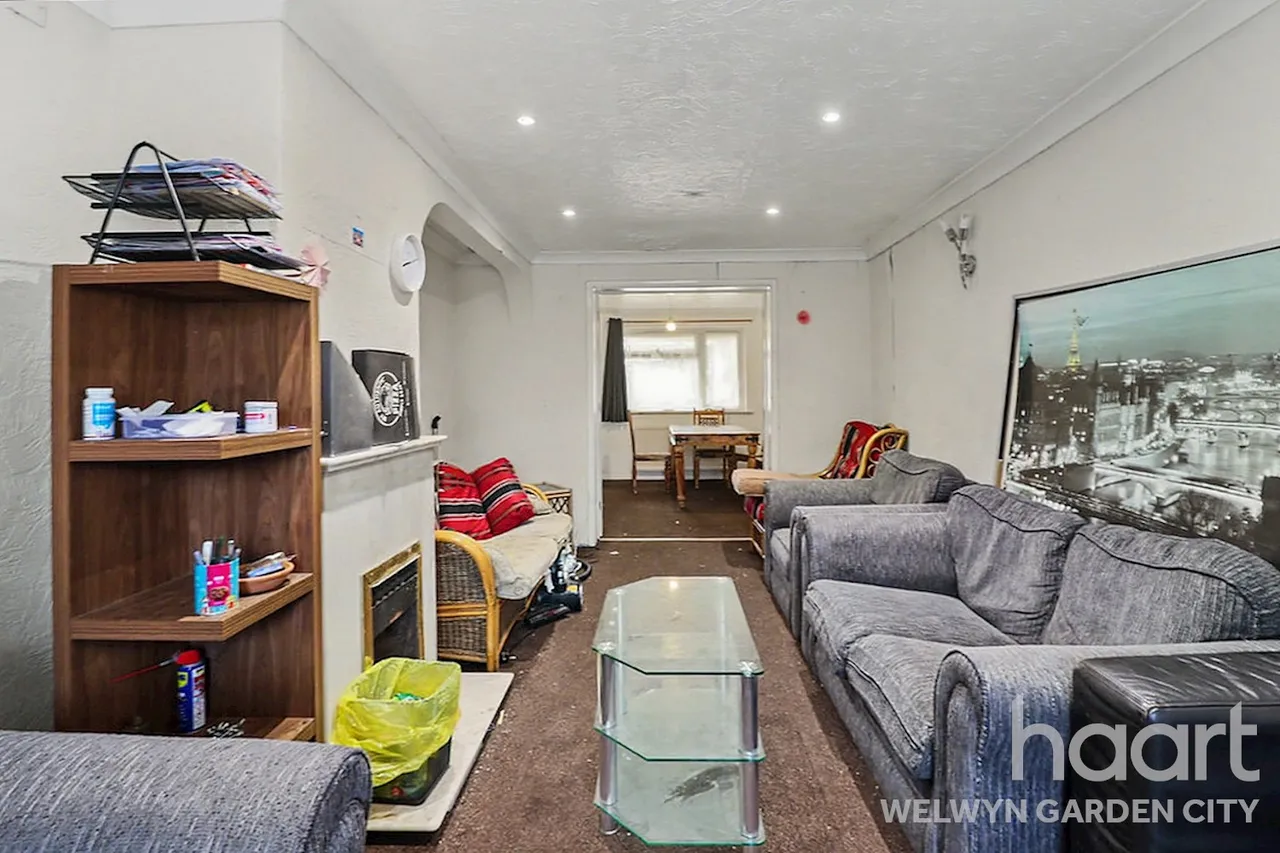 Bishops Rise, Hatfield, AL10, photo 2
