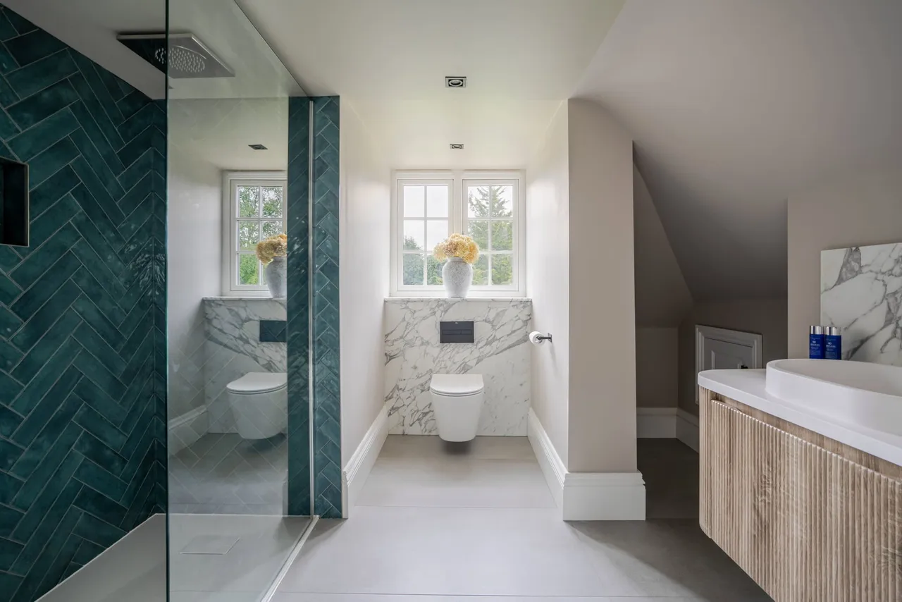 Amersham Road, Chesham Bois, Amersham, Buckinghamshire, HP6 5PE, photo 12