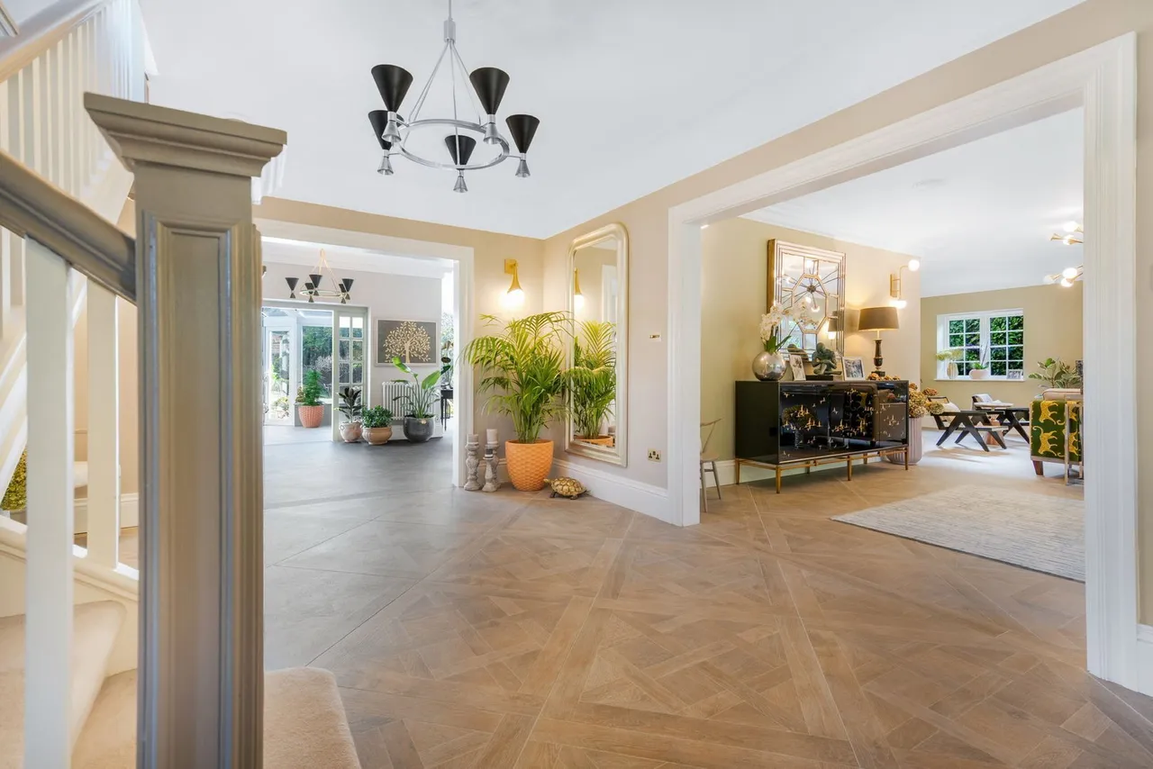 Amersham Road, Chesham Bois, Amersham, Buckinghamshire, HP6 5PE, photo 7