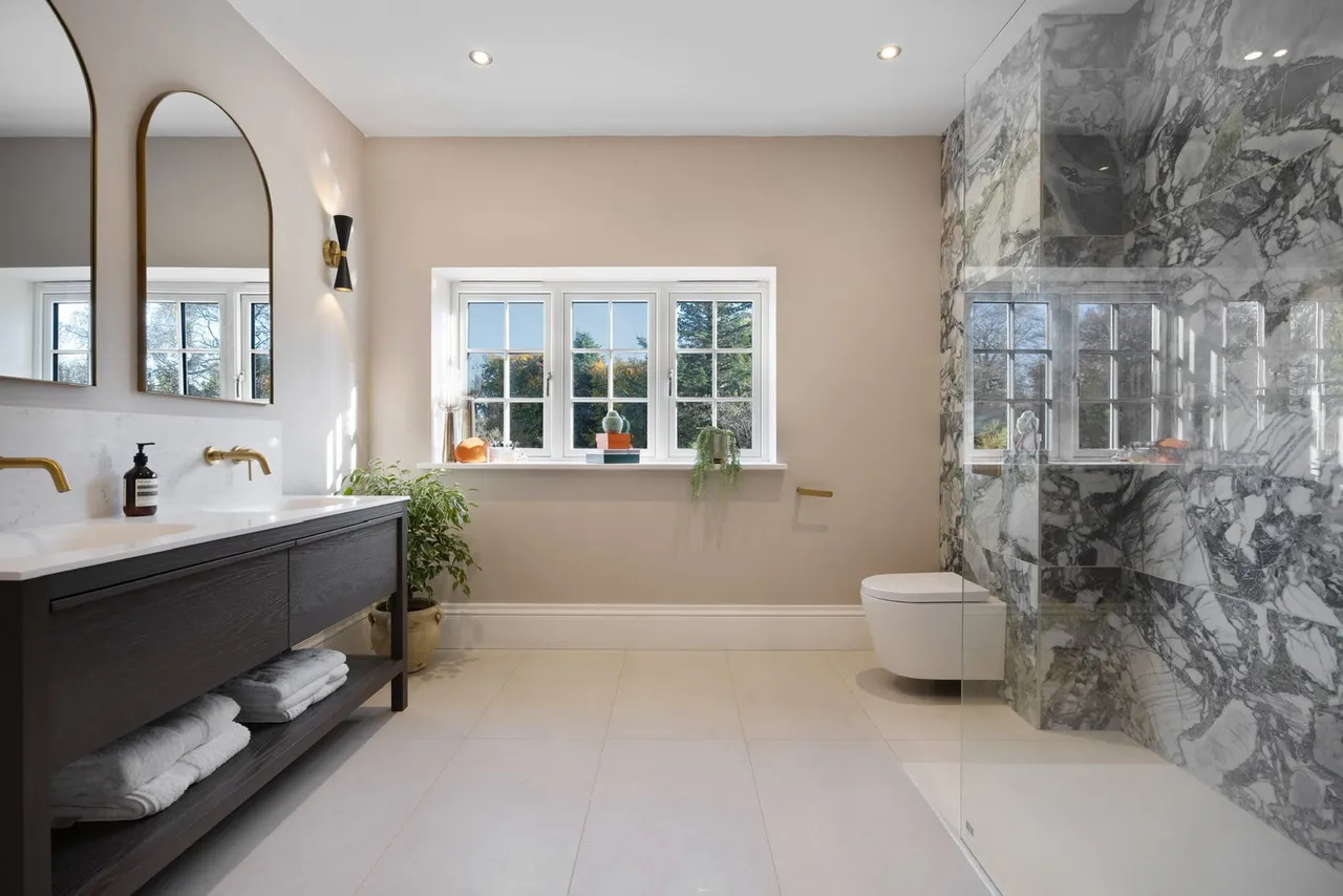 Amersham Road, Chesham Bois, Amersham, Buckinghamshire, HP6 5PE, photo 10