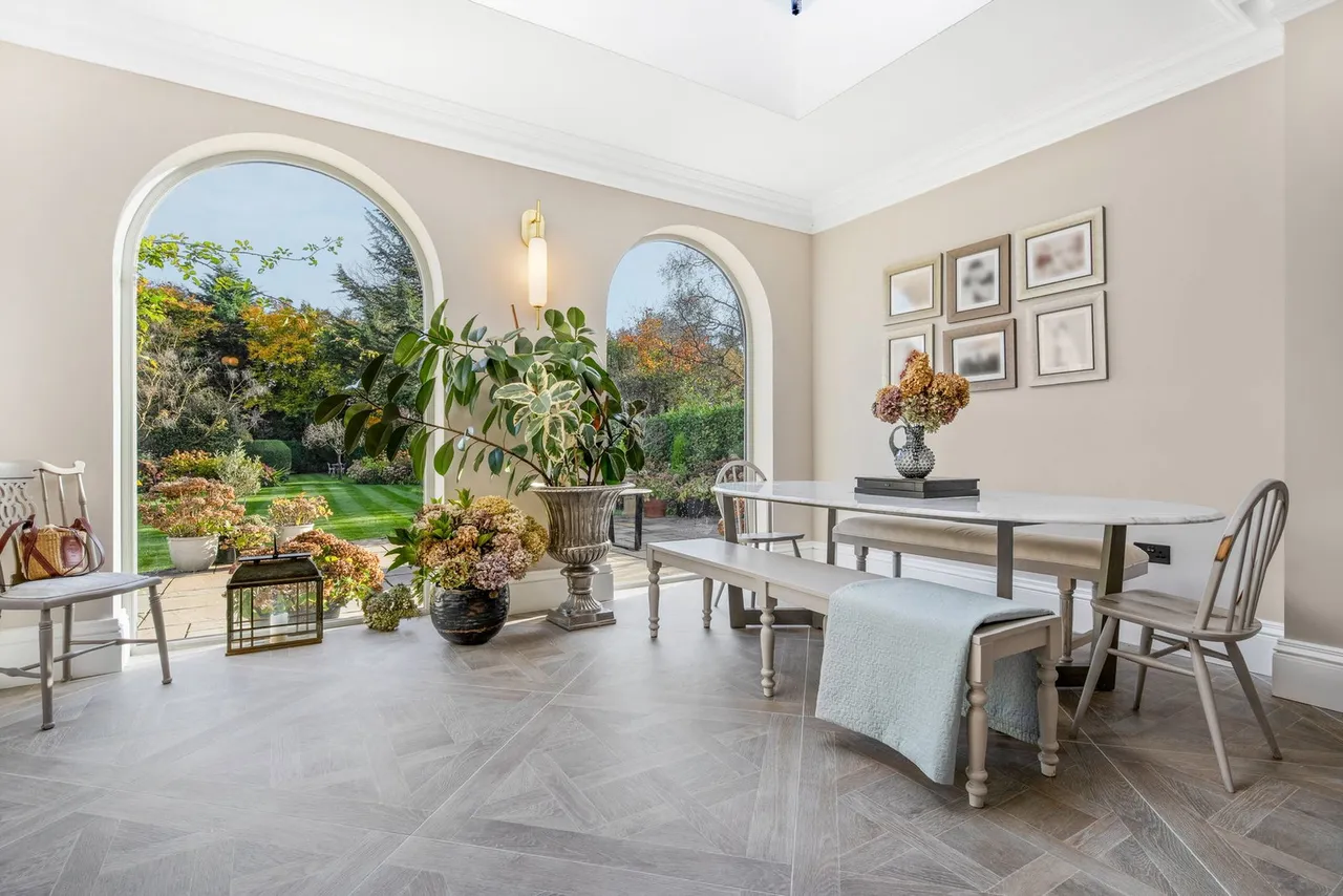 Amersham Road, Chesham Bois, Amersham, Buckinghamshire, HP6 5PE, photo 5