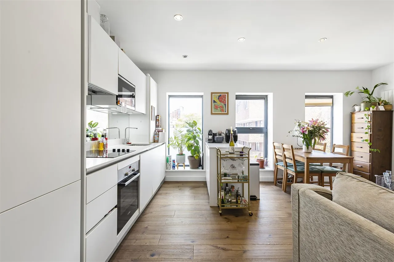 Bemish Road, London, SW15, photo 2