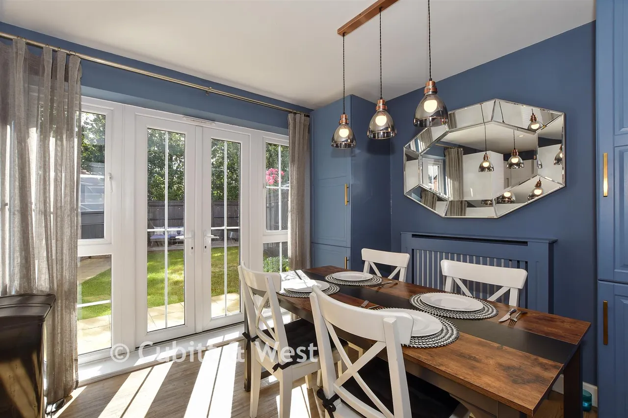 Kilnwood Close, Faygate, RH12, photo 4