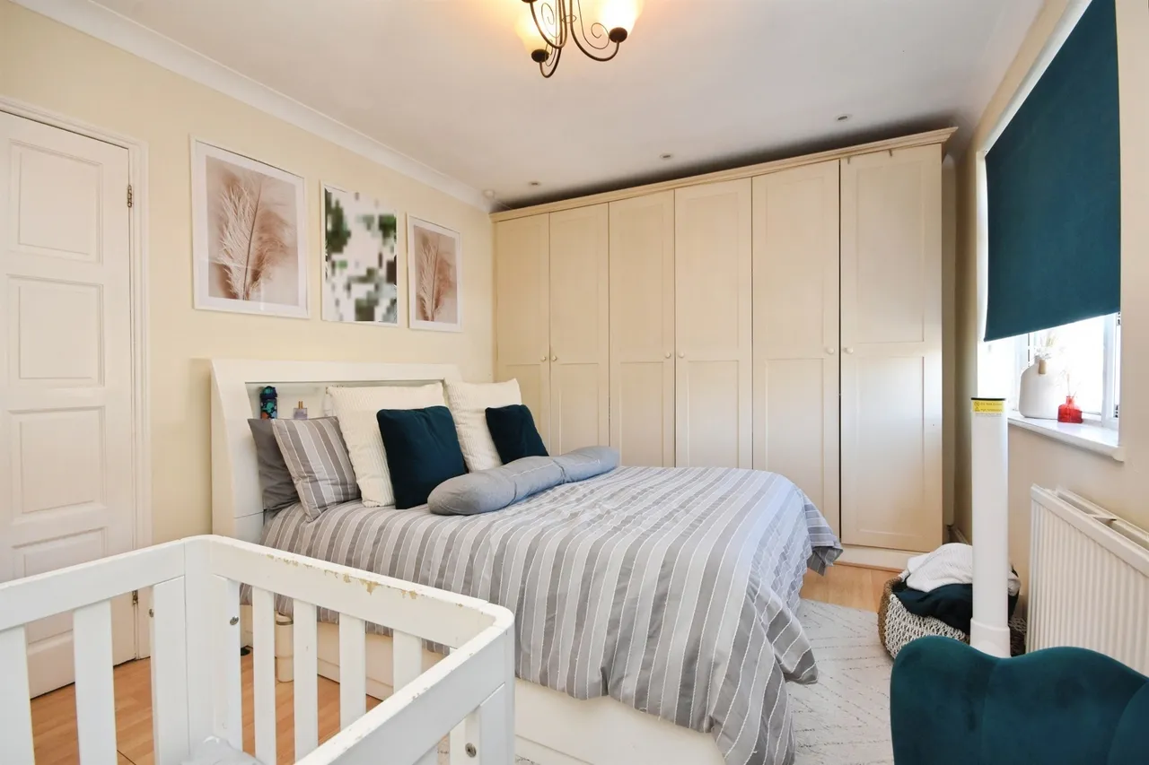 Sheringham Avenue, Romford, photo 10