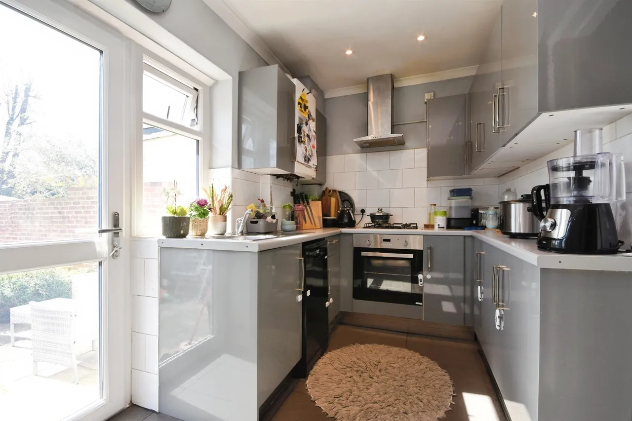 Sheringham Avenue, Romford, photo 7