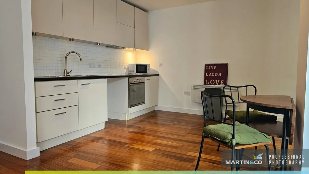 Newport Road, CF24, photo 5