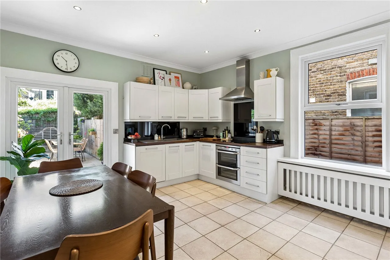 Ravenstone Street, London, SW12, photo 3