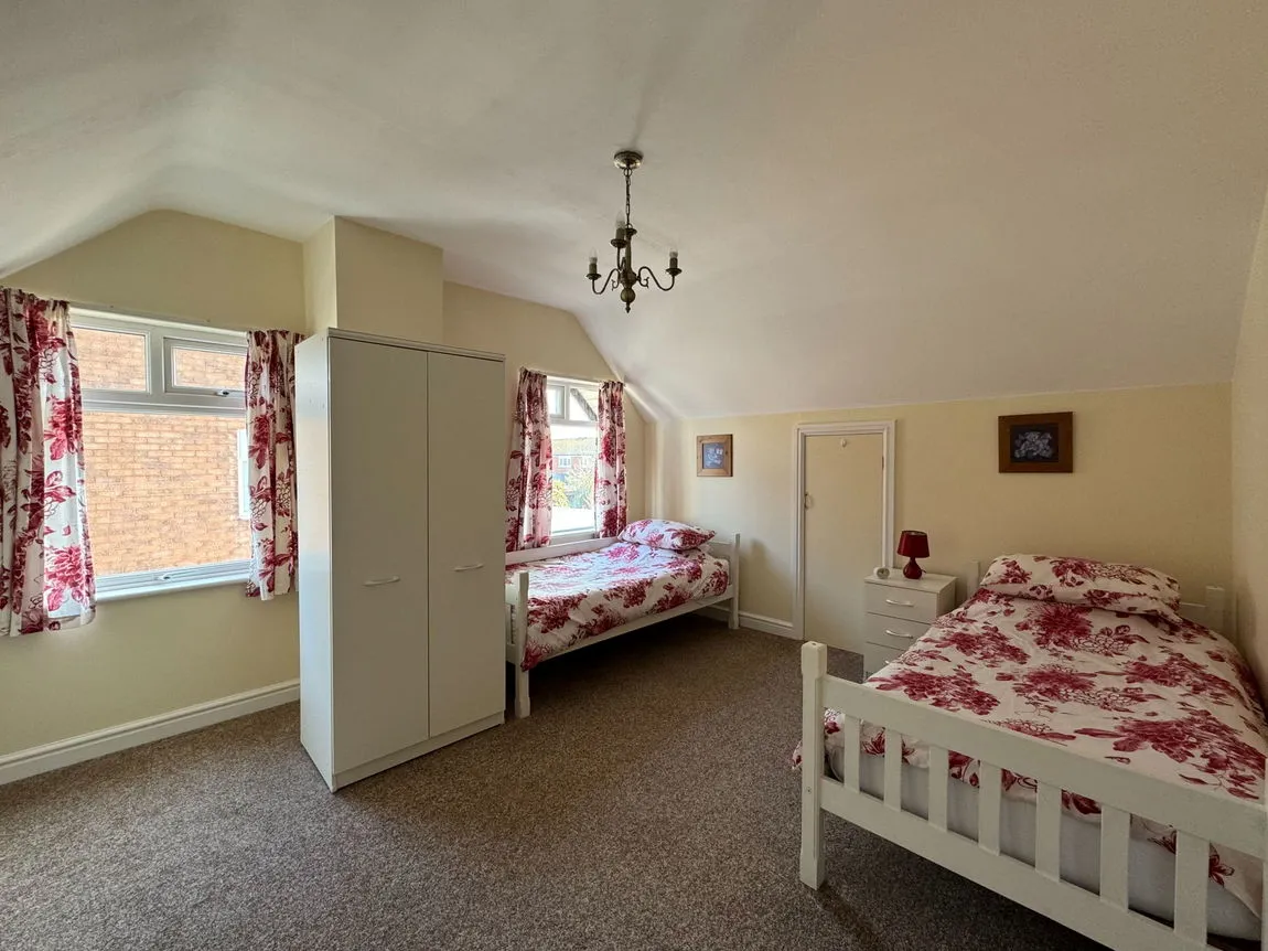 Bryn Avenue, Kinmel Bay, Conwy, LL18 5BH, photo 14