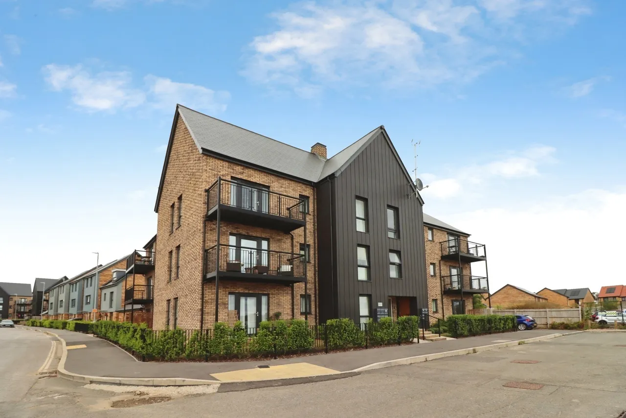 2 bed flat for sale — Bridgeman Way, Bristol, Gloucestershire, BS10