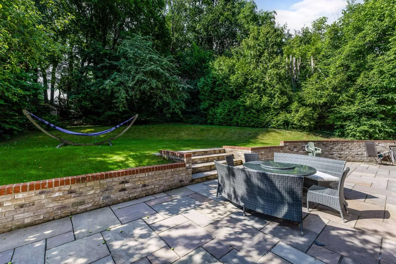Valley Road, Rickmansworth, WD3, photo 12