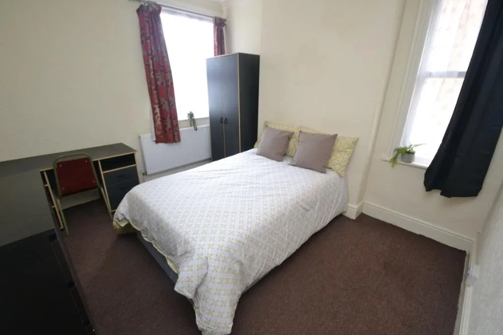Oakfields Road, West Bridgford, NG2, photo 2
