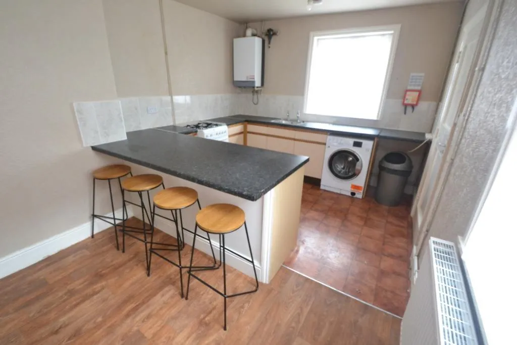 4 bed house to rent, Oakfields Road, West Bridgford, NG2