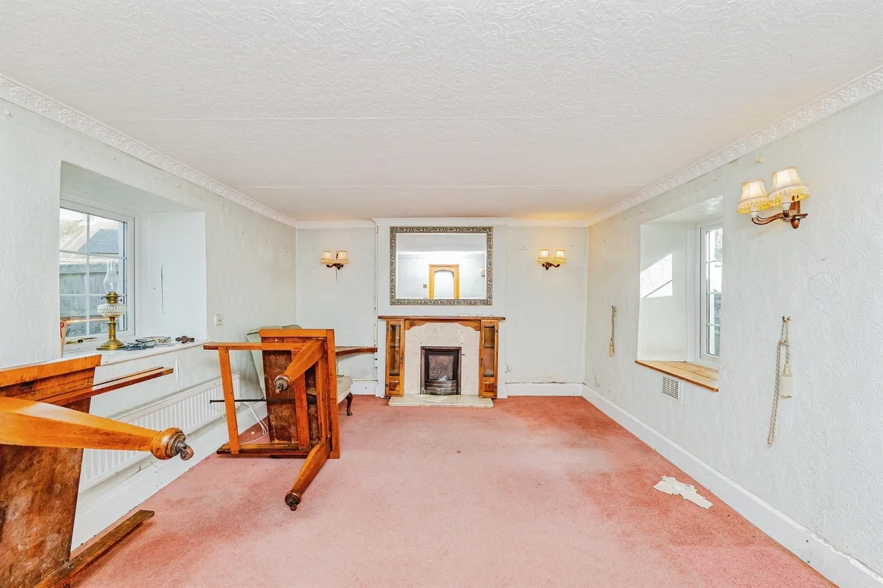 Wick Road, Bridgend, CF35, photo 5