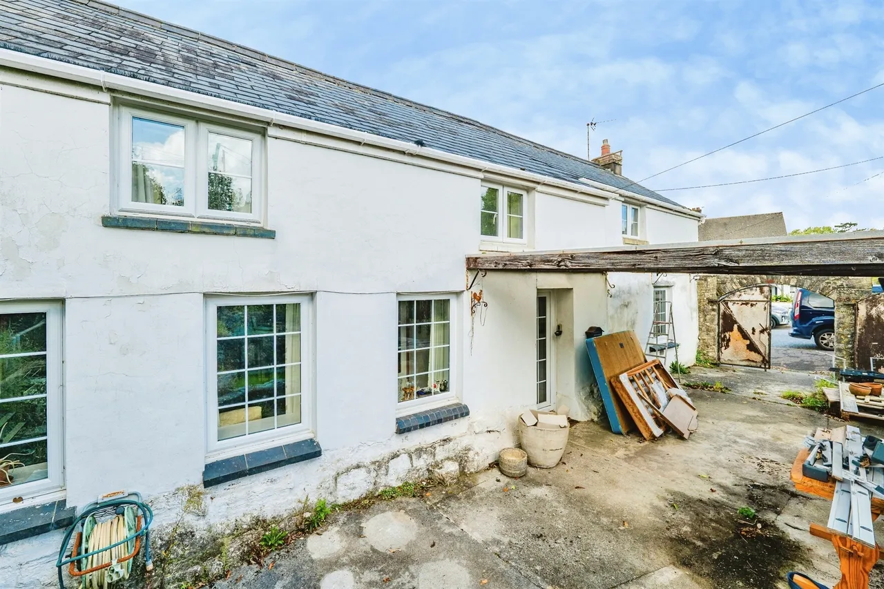 Wick Road, Bridgend, CF35, photo 2