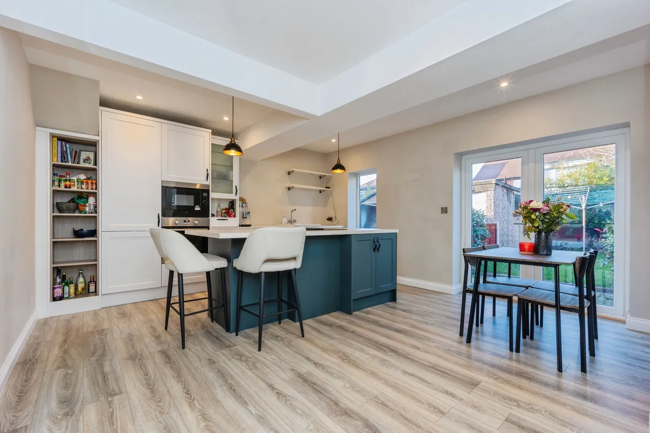 3 bed house for sale — Corley Avenue, Stockport