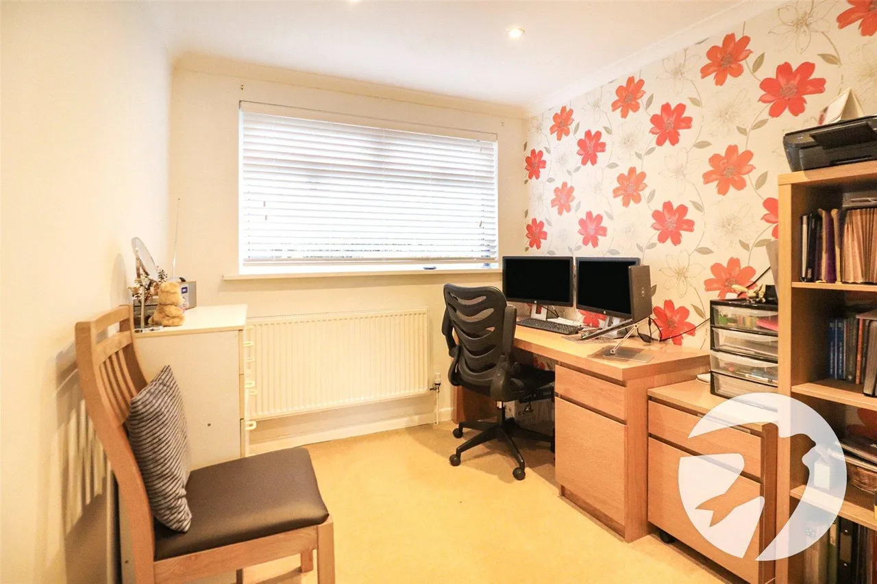 Avenue Road, Lesney Park, DA8, photo 6