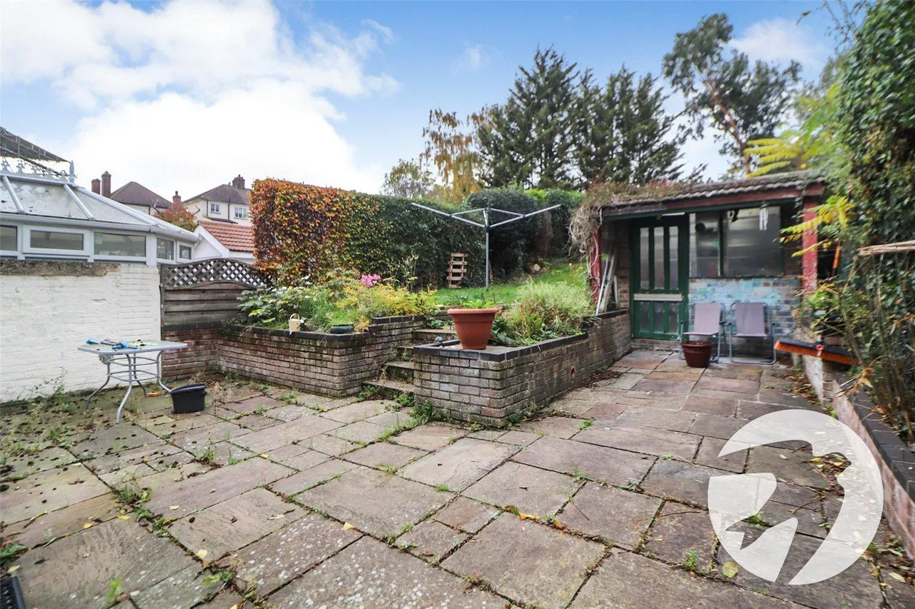 Avenue Road, Lesney Park, DA8, photo 16