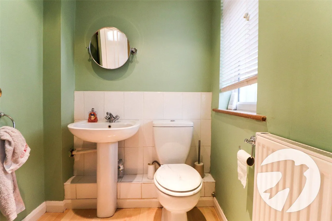 Avenue Road, Lesney Park, DA8, photo 7