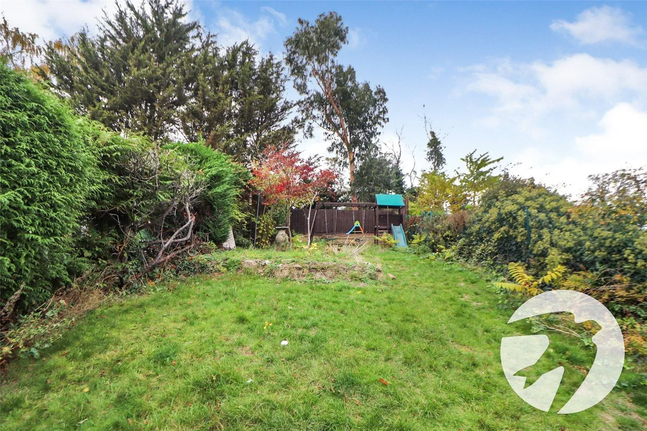 Avenue Road, Lesney Park, DA8, photo 12