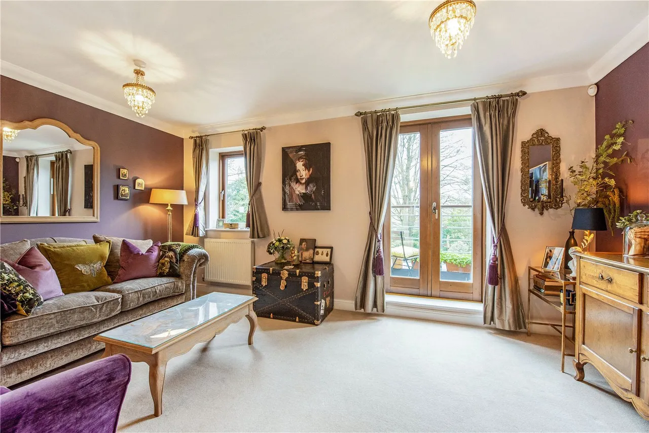 Court Road, Kings Worthy, Winchester, Hampshire, SO23, photo 4