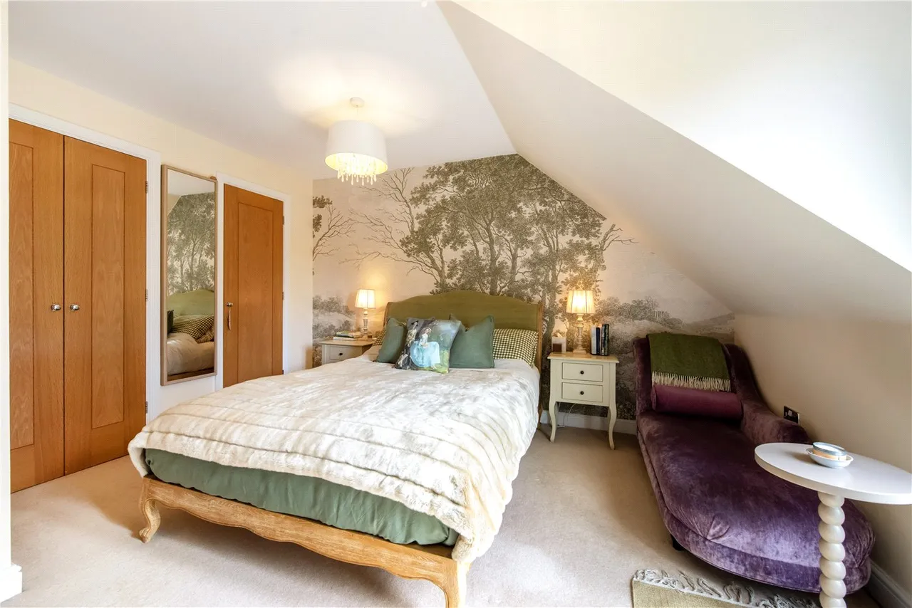 Court Road, Kings Worthy, Winchester, Hampshire, SO23, photo 8
