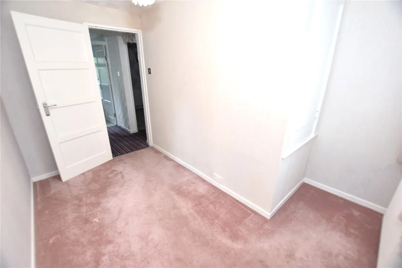 Gainsborough Road, Upton, CH49, photo 10