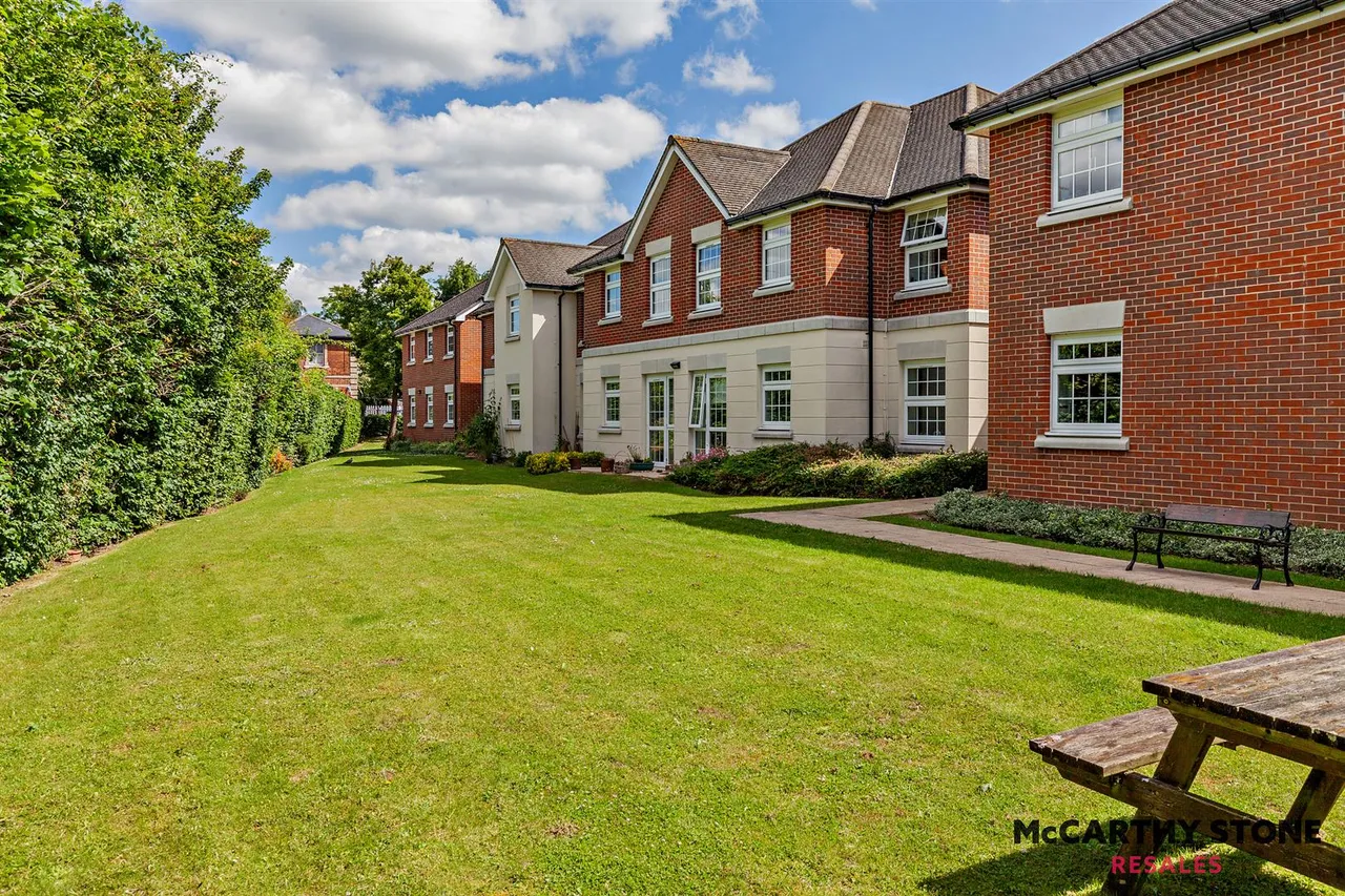 High Street, Ongar, CM5, photo 4
