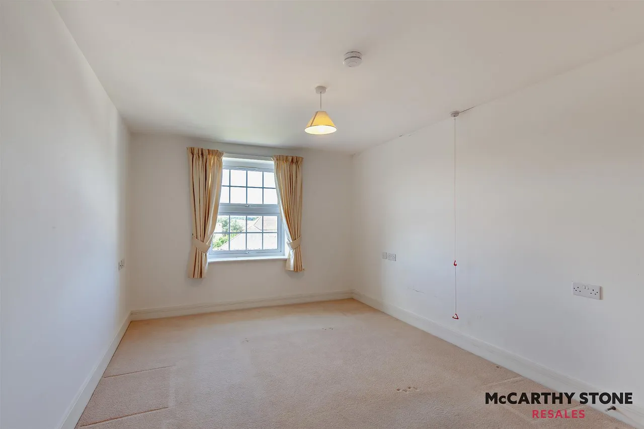 High Street, Ongar, CM5, photo 6