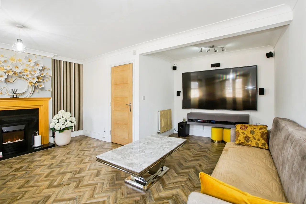 Queensway, Halifax, West Yorkshire, HX1, photo 29