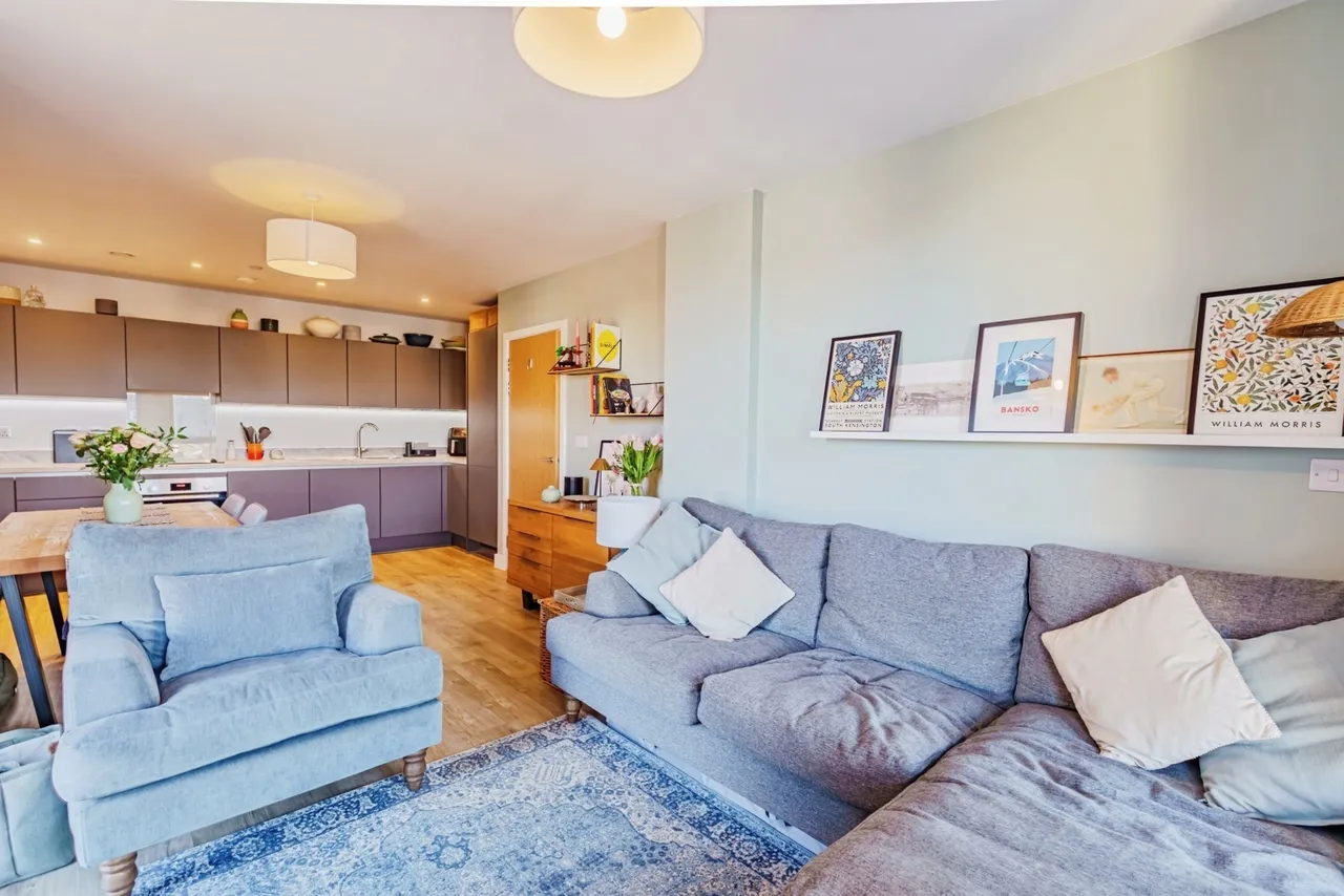 Marketfield Way, Redhill, RH1, photo 9