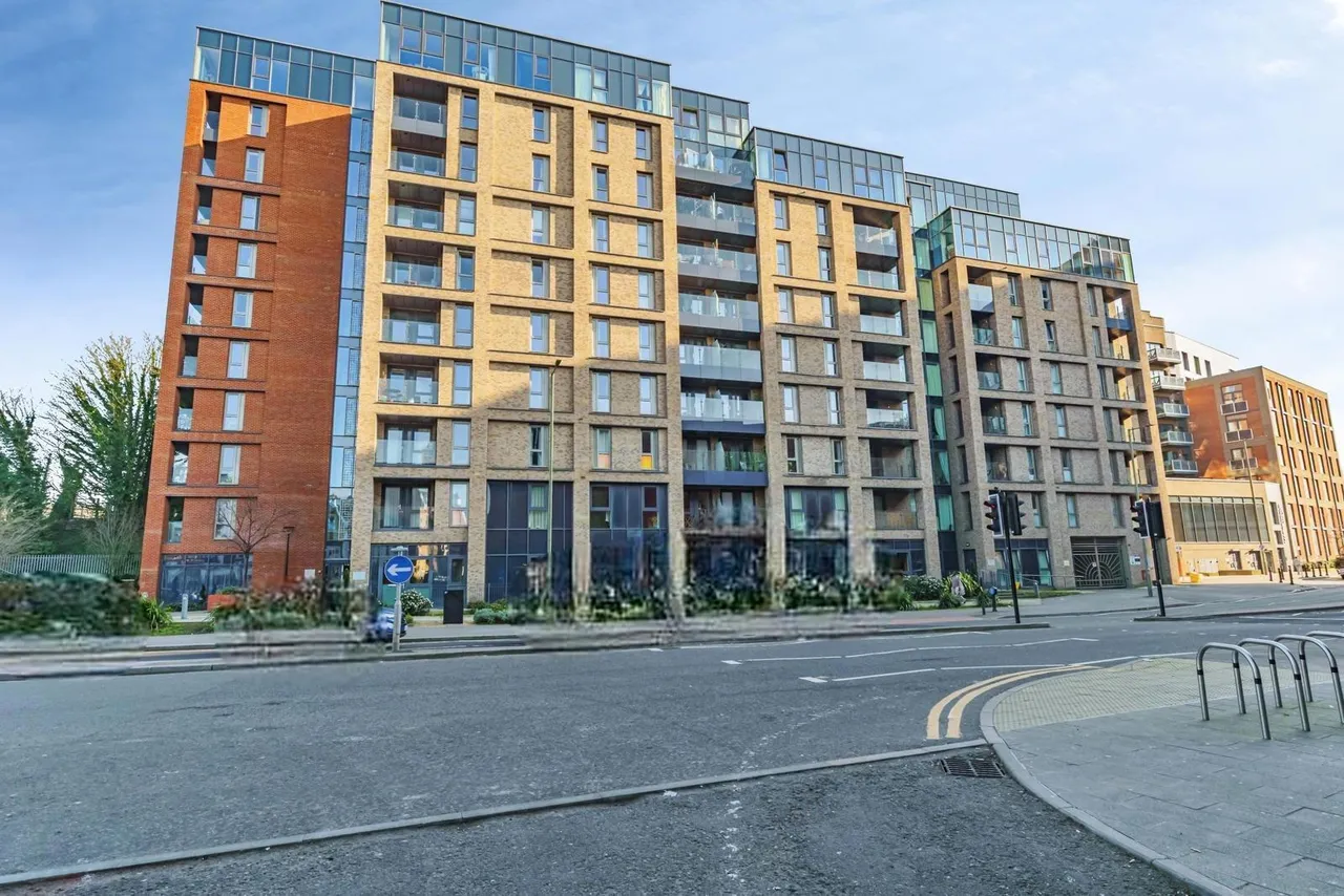 Marketfield Way, Redhill, RH1, photo 5