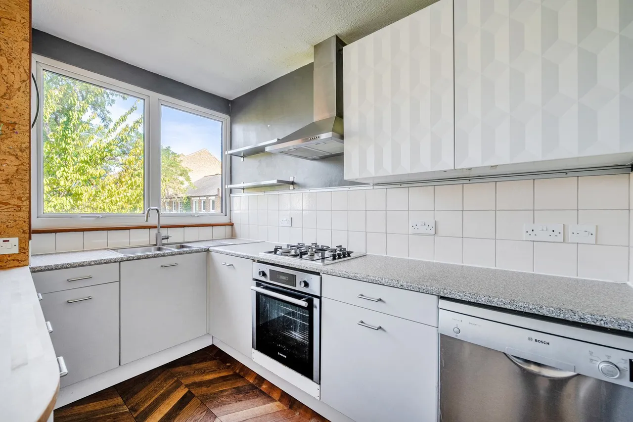 Hamilton Road, SE27, photo 15
