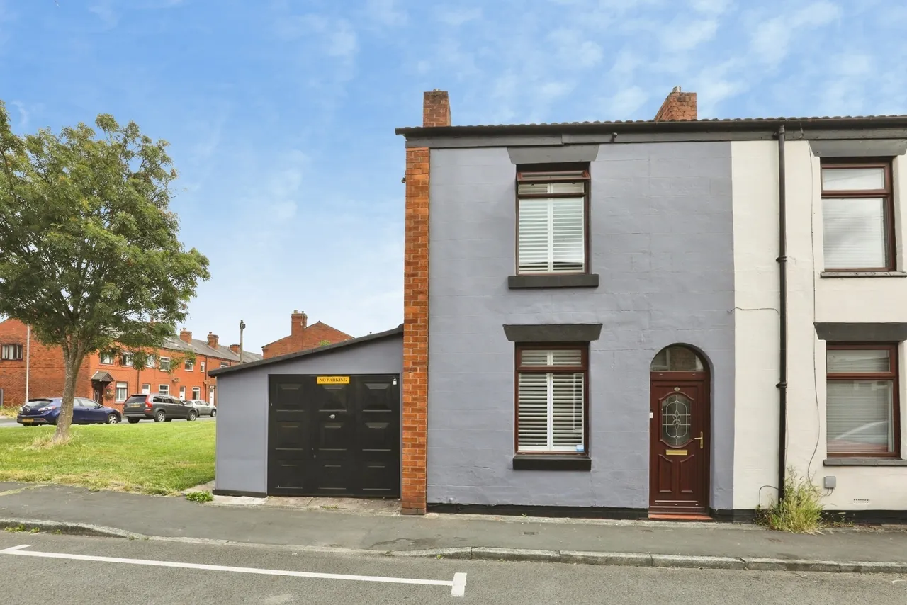 2 bed house for sale — Cross Street, WIGAN, Lancashire, WN5
